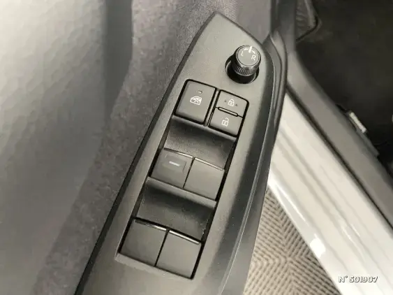 TOYOTA YARIS IV - voiture d'occasion - Photo 26