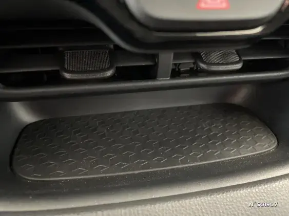 TOYOTA YARIS IV - voiture d'occasion - Photo 29