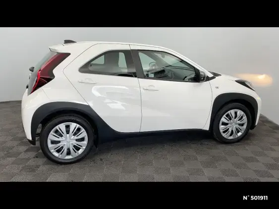 TOYOTA AYGO X - voiture d'occasion - Photo 5