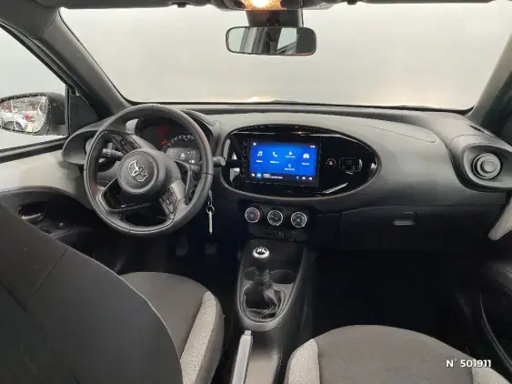 TOYOTA AYGO X - voiture d'occasion - Photo 9