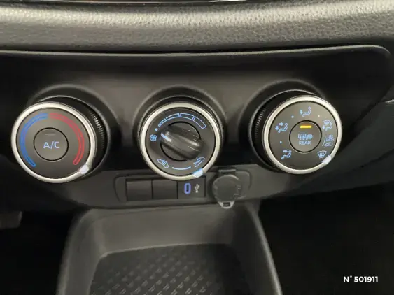 TOYOTA AYGO X - voiture d'occasion - Photo 15