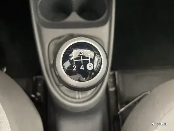 TOYOTA AYGO X - voiture d'occasion - Photo 28