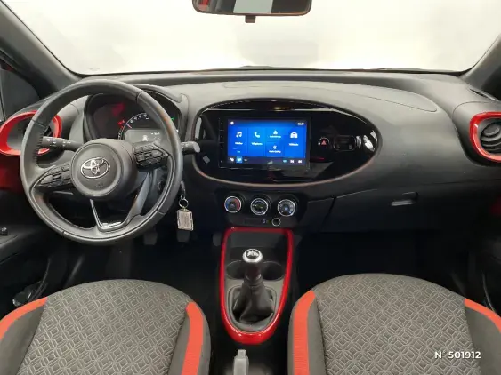 TOYOTA AYGO X - voiture d'occasion - Photo 9