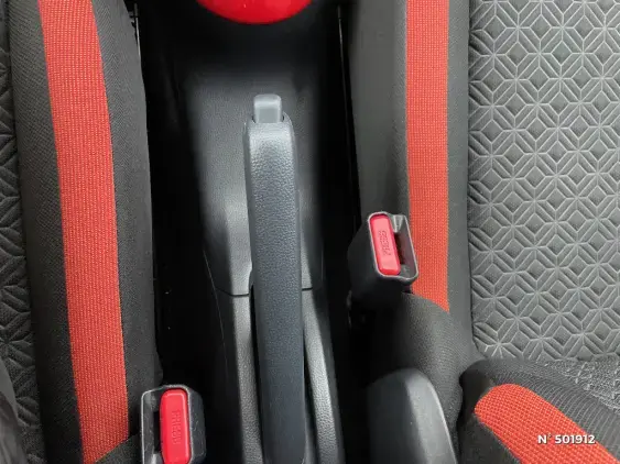 TOYOTA AYGO X - voiture d'occasion - Photo 26