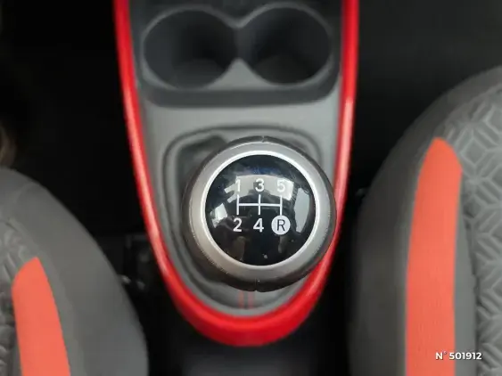 TOYOTA AYGO X - voiture d'occasion - Photo 27