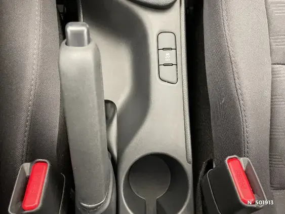 TOYOTA YARIS IV - voiture d'occasion - Photo 26