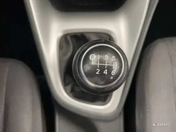 TOYOTA YARIS IV - voiture d'occasion - Photo 27