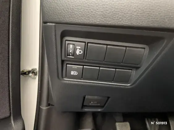 TOYOTA YARIS IV - voiture d'occasion - Photo 29