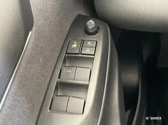 TOYOTA YARIS IV - voiture d'occasion - Photo 30