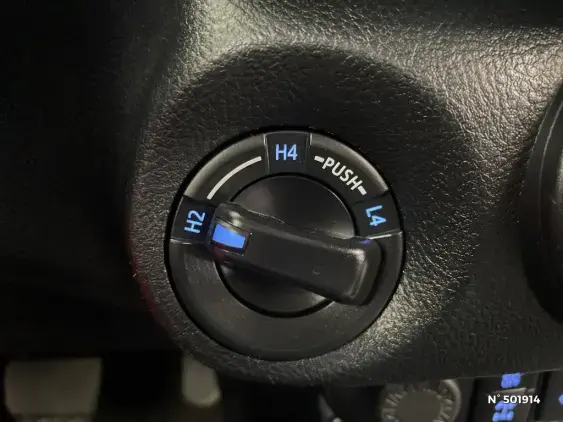 TOYOTA HILUX VIII - voiture d'occasion - Photo 28