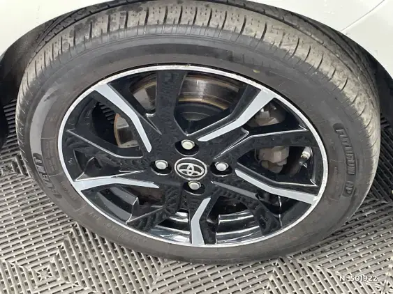 TOYOTA YARIS III - voiture d'occasion - Photo 8