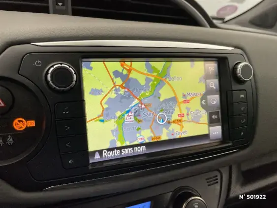 TOYOTA YARIS III - voiture d'occasion - Photo 13