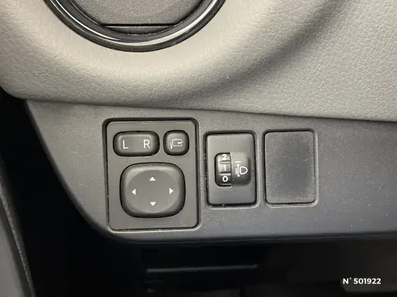 TOYOTA YARIS III - voiture d'occasion - Photo 15