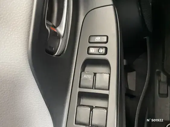 TOYOTA YARIS III - voiture d'occasion - Photo 30