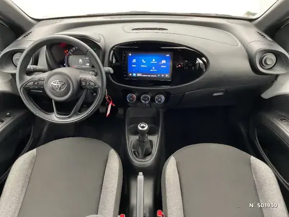 TOYOTA AYGO X - voiture d'occasion - Photo 9