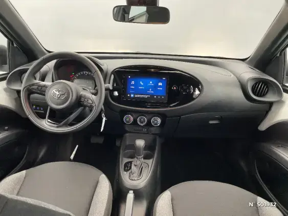 TOYOTA AYGO X - voiture d'occasion - Photo 9