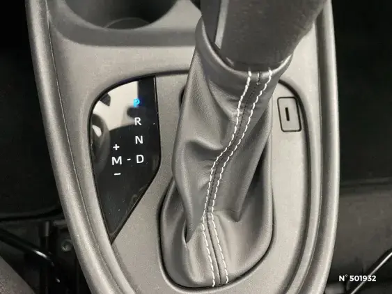 TOYOTA AYGO X - voiture d'occasion - Photo 26