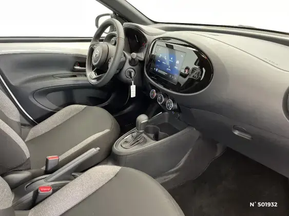TOYOTA AYGO X - voiture d'occasion - Photo 10