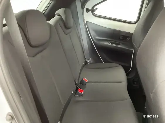 TOYOTA AYGO X - voiture d'occasion - Photo 11