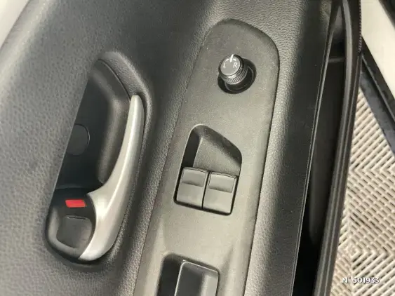 TOYOTA AYGO X - voiture d'occasion - Photo 25