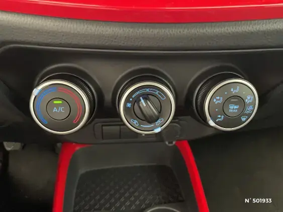 TOYOTA AYGO X - voiture d'occasion - Photo 29