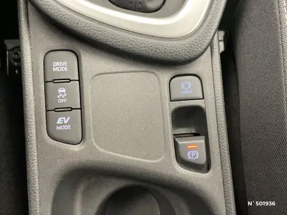 TOYOTA YARIS IV - voiture d'occasion - Photo 26