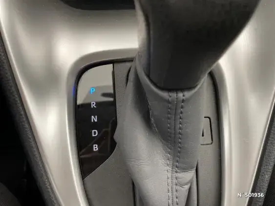 TOYOTA YARIS IV - voiture d'occasion - Photo 27