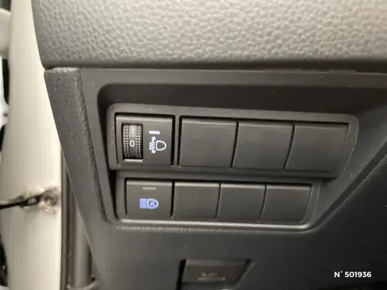 TOYOTA YARIS IV - voiture d'occasion - Photo 30