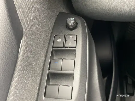 TOYOTA YARIS IV - voiture d'occasion - Photo 31