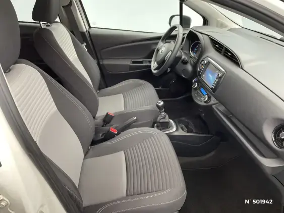 TOYOTA YARIS III - voiture d'occasion - Photo 10