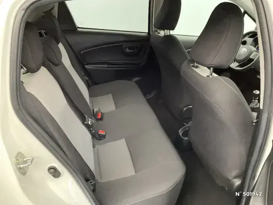 TOYOTA YARIS III - voiture d'occasion - Photo 11