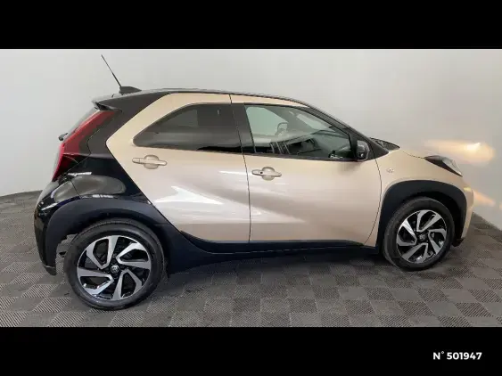 TOYOTA AYGO X - voiture d'occasion - Photo 5