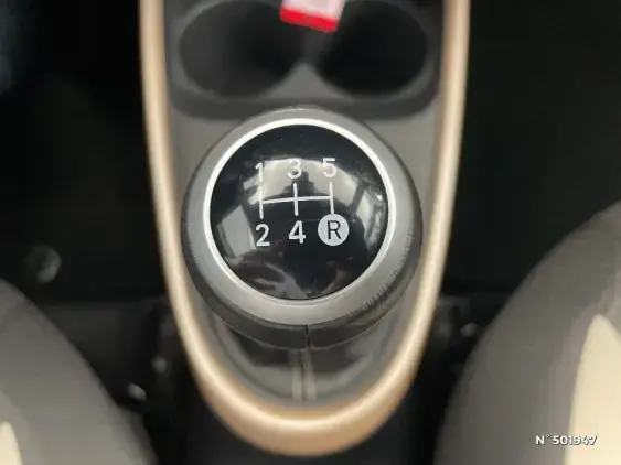 TOYOTA AYGO X - voiture d'occasion - Photo 26