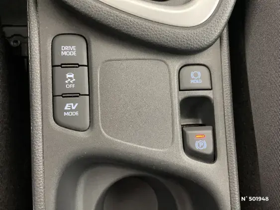 TOYOTA YARIS IV - voiture d'occasion - Photo 26