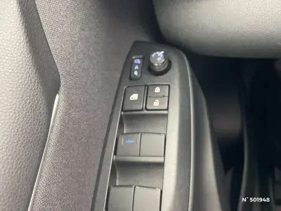 TOYOTA YARIS IV - voiture d'occasion - Photo 30