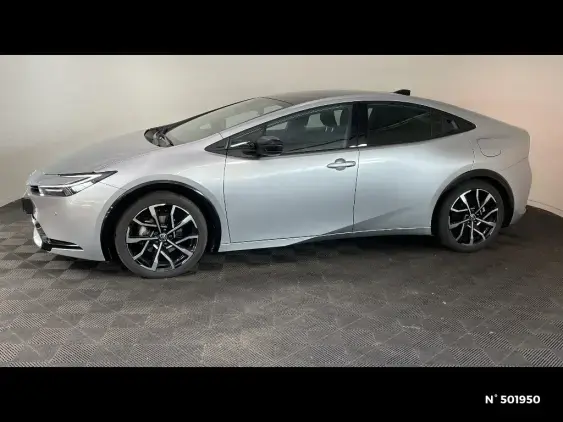 TOYOTA PRIUS V - voiture d'occasion - Photo 2