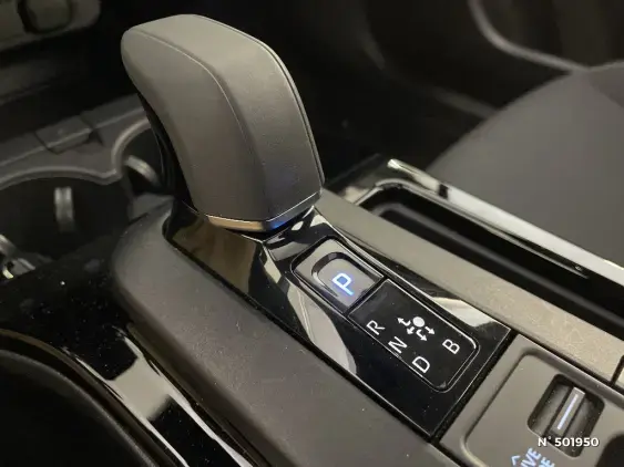 TOYOTA PRIUS V - voiture d'occasion - Photo 26