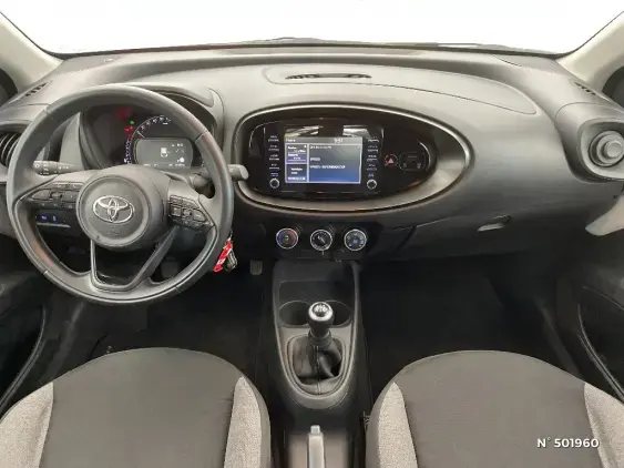 TOYOTA AYGO X - voiture d'occasion - Photo 9