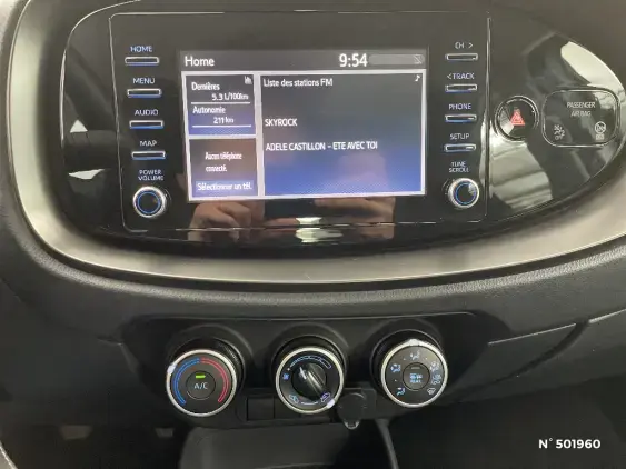 TOYOTA AYGO X - voiture d'occasion - Photo 13