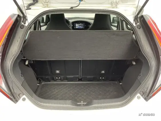 TOYOTA AYGO X - voiture d'occasion - Photo 7