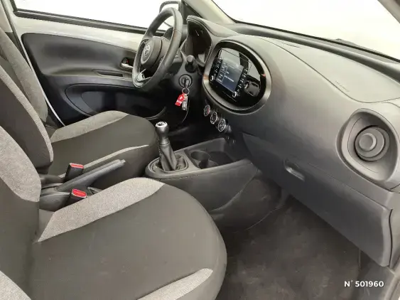 TOYOTA AYGO X - voiture d'occasion - Photo 10
