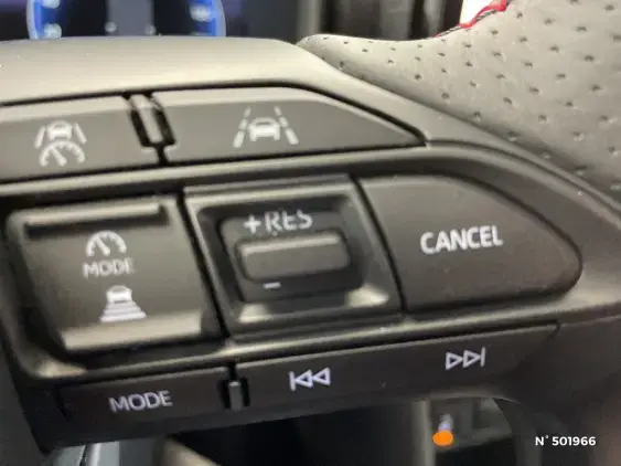 TOYOTA YARIS CROSS I - voiture d'occasion - Photo 26