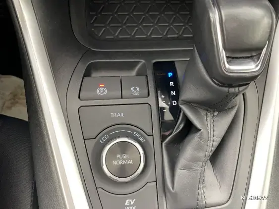 TOYOTA RAV4 V - voiture d'occasion - Photo 27