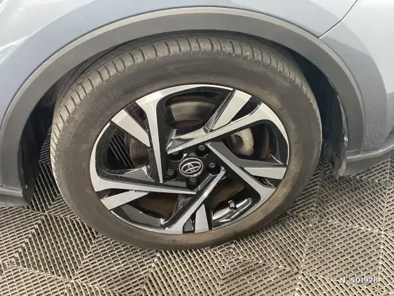 TOYOTA C-HR - voiture d'occasion - Photo 8