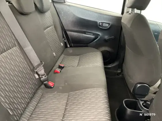 TOYOTA YARIS III - voiture d'occasion - Photo 11