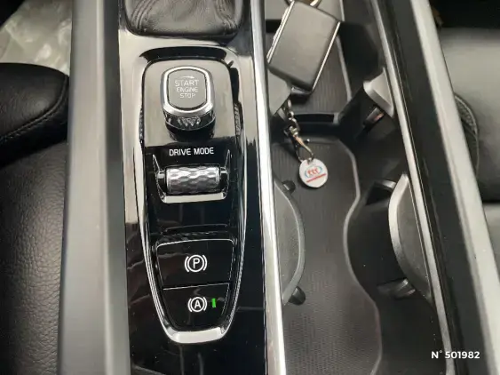VOLVO XC60 II - voiture d'occasion - Photo 26