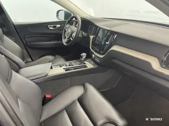 VOLVO XC60 II - voiture d'occasion - Photo 10