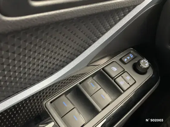TOYOTA C-HR - voiture d'occasion - Photo 28