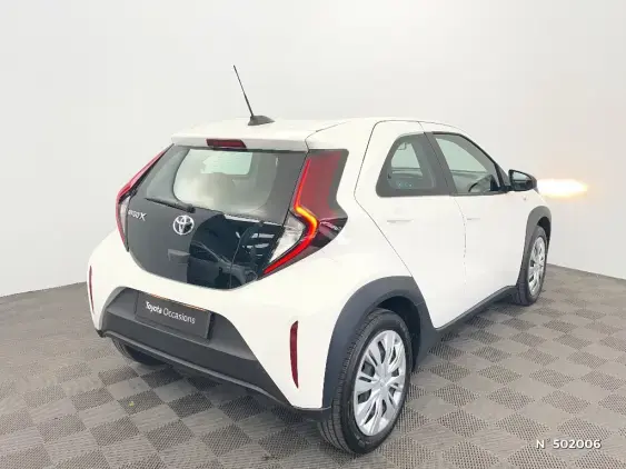 TOYOTA AYGO X - voiture d'occasion - Photo 4