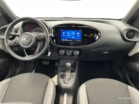 TOYOTA AYGO X - voiture d'occasion - Photo 9